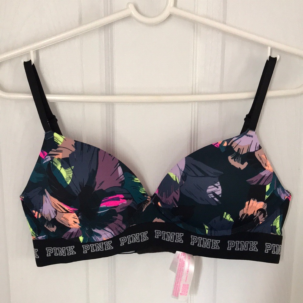 PINK Wear Everywhere Wireless Pushup Bra